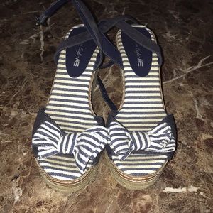 American eagle wedges